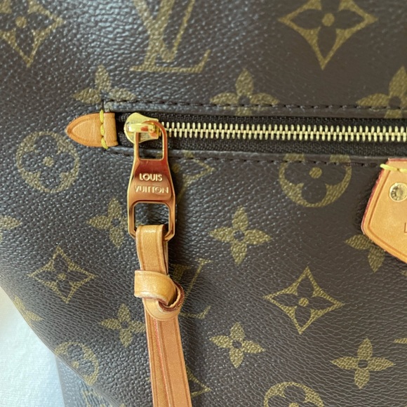 LV Lena PM - Picture 4 of 10